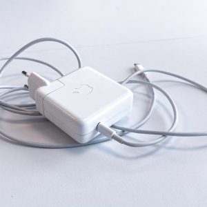 شاحن سريع 65W USB-C